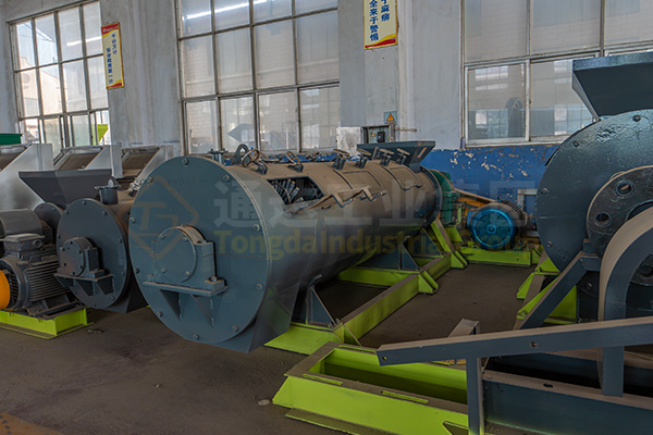 攪齒造粒機(jī).jpg
